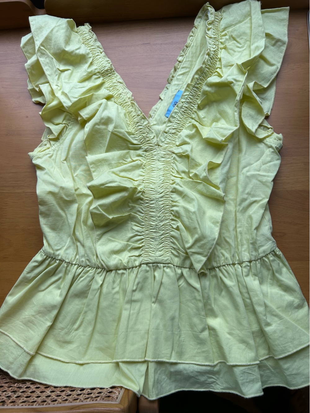 CeCe Pale green/yellow Ruffle Top